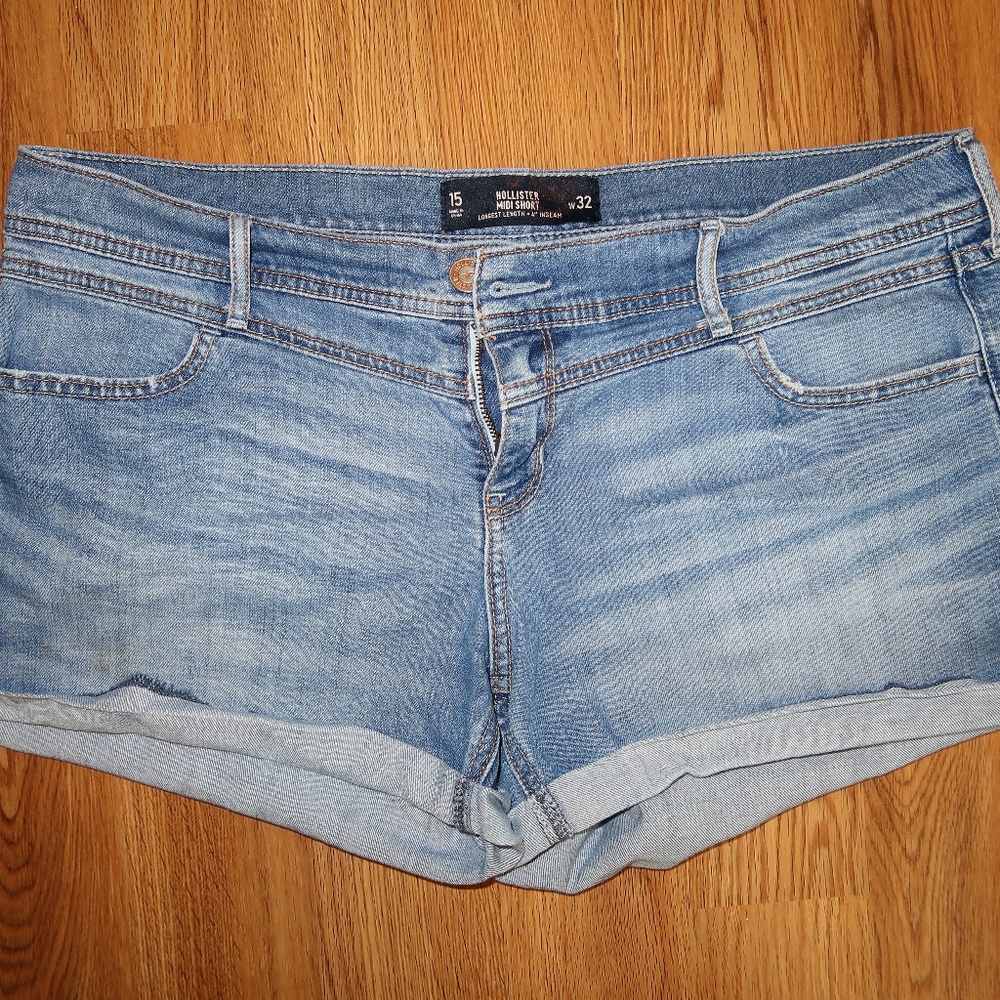 Hollister Denim Midi shorts